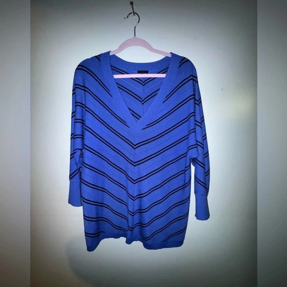 Talbots women's Blue V-Neck Chevron Stripe Cotton Blend Pullover Sweater Size XL